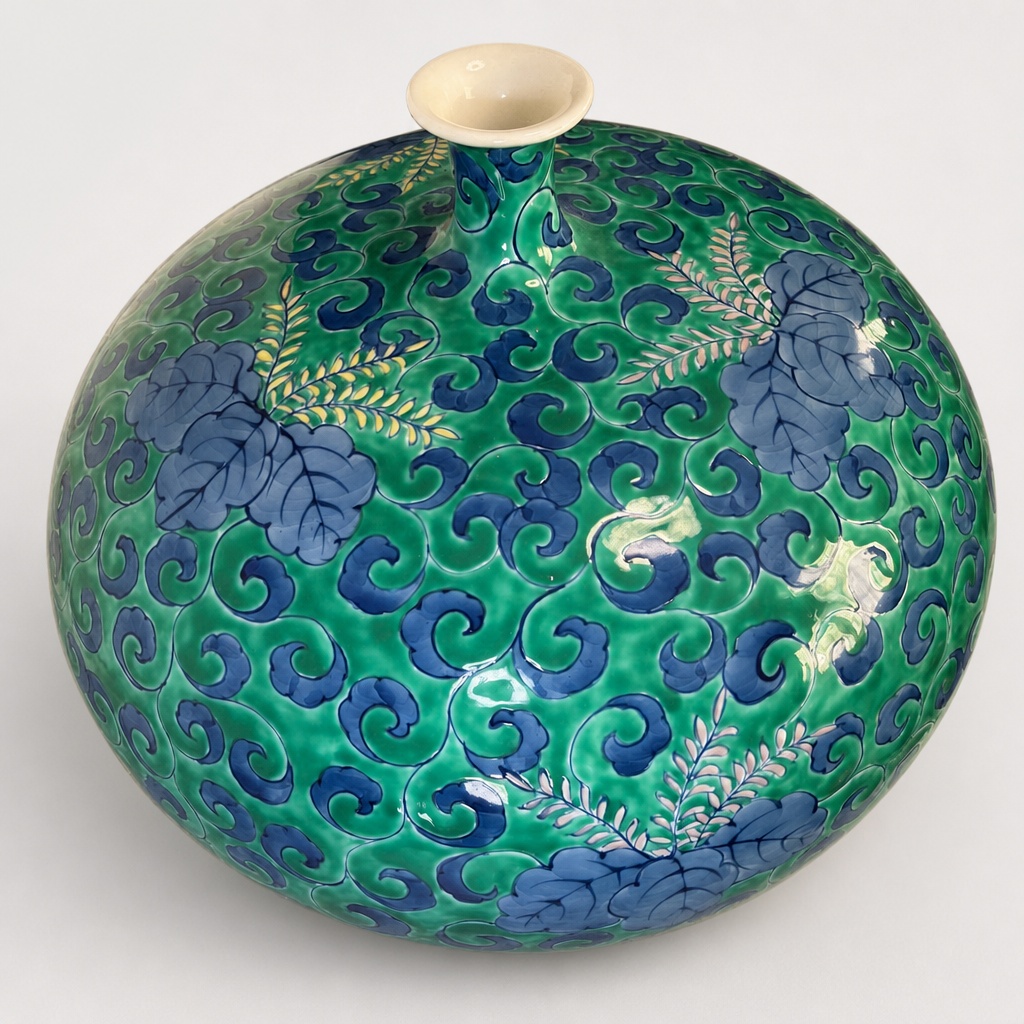 Arita Ware Traditional Craft Hand-painted Iro Nabeshima Arabesque Paulownia Vase - 1