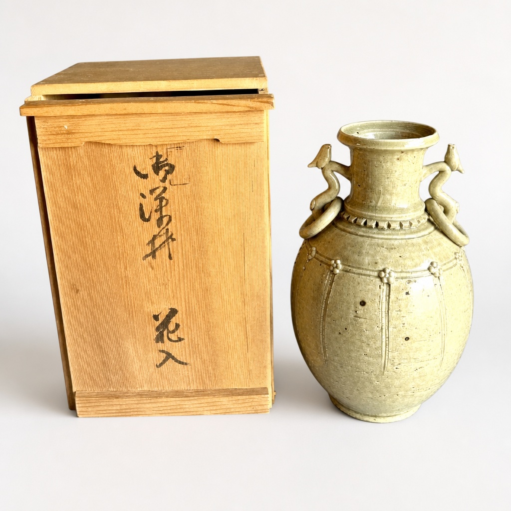Juzan Shuko Seiji Fuyukan Kaki Vase Pottery Beige Bird Decoration - 1