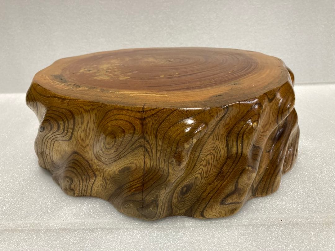 Wood Plate Pedestal Stand Natural Wood Grain Glossy Finish Round - 1